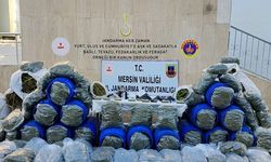 Uyuşturucu satıcılarına şafak operasyonu: Yüzlerce kilo uyuşturucu ve 5 tabanca ele geçirildi