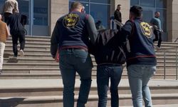Van’da 25 yıl 9 ay hapis cezasıyla aranan yabancı uyruklu şahıs yakalandı