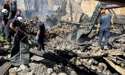 Yangında çöken evdeki 2 kardeşin ceset kalıntıları bulunarak adli tıpa gönderildi