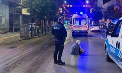 Yaşlı kadına otomobille çarpıp olay yerinden kaçan sürücü kayıplara karıştı