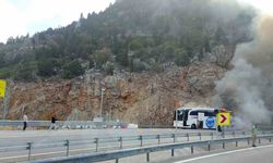 Yolcu otobüsü alev aldı