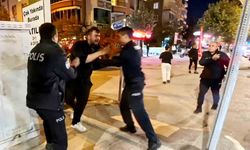 Yoldan geçen araçlara zarar verdi, polise direndi, "Öldürün beni" diye bağırdı
