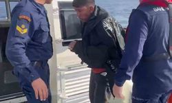 Yüzerek Yunanistan’a geçmeye çalıştı