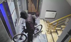 Yüzü maskeli bisiklet hırsızı kameraya yakalandı