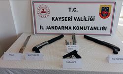 Zahir tacirleri jandarmadan kaçamadı