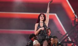 Dua Lipa, Los Angeles’ta büyüledi!