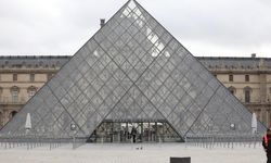 Louvre Müzesi'nde çalınan eserler bulundu mu?