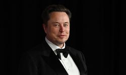 Elon Musk'ın serveti 500 milyar doları gördü