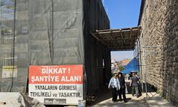 Bursa'da çökme riski taşıyan bina tehlike saçıyor! Yıkım izni çıkmadı