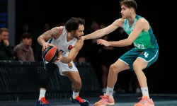 Anadolu Efes, Baskonia'ya yenildi