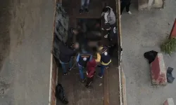 Tırın dorsesindeki gizli bölmede 20 göçmen yakalandı