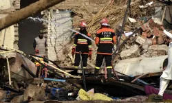 Tutkal fabrikasında patlama: Çok sayıda can kaybı var