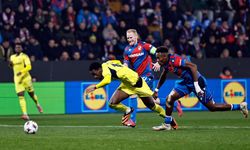 Fenerbahçe'nin penaltı beklediği an! Hakem izleyip vermedi