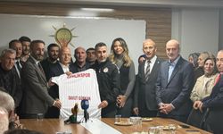 Bursa'da AK Parti'ye 800 yeni üye katıldı