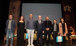 Nilüfer’de şiir eleştirisinin prestij ödülleri sahiplerini buldu