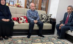 Bursa'da şehit Serdar Uslu'nun öğretmen babasına anlamlı ziyaret