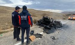 Alev alan araçtan 5 canı kurtardı: AFAD görevlisine başarı belgesi