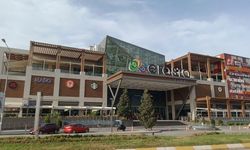 AVM’nin bayan tuvaletinde cep telefonuyla görüntü alma olayı