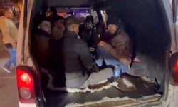 Avrupa hayaliyle çıktıkları yolda minibüs bagajında yakalandılar