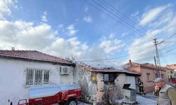 Balıkesir’de depoda yangın