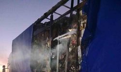 Bolu’da kuruyemiş yüklü dorse yandı