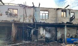 Bozdoğan’da çıkan yangında ev tamamen küle döndü