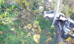 Çekiciye yüklenirken geri viteste unutulan araç rampadan uçtu: 2 yaralı