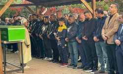 Cezavindeki odasında ölü bulunan Thodex’in kurucusu Faruk Fatih Özer, Kocaeli’de toprağa verildi