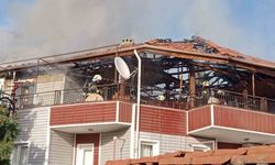 Binanın çatısından başlayan yangın korkuttu: 5 kişi…