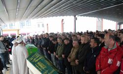 Dere yatağında cenazelerine ulaşılan anne ve oğlu gözyaşları arasında toprağa verildi