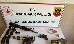 Diyarbakır’da jandarma operasyonlarında çok sayıda silah ve mühimmat ele geçirildi
