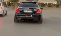 Drift atan sürücünün tehlikeli yolculuğu kamerada