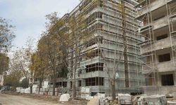 Elazığ’da inşaattan düşen işçi ağır yaralandı