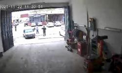 Elazığ’da motosiklet kazası güvenlik kamerasına yansıdı