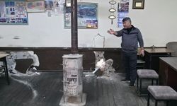 Erzincan’da yıkım faciasından dönüldü: Müşteriler çaylarını bırakıp canlarını kurtardı