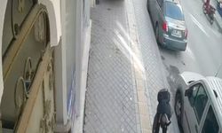 Esenyurt’ta düşen cüzdanı çaldı, sosyal medyada görünce iade etti