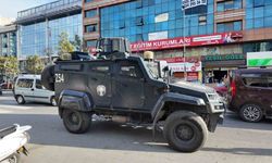 Esenyurt’ta otele el bombası atıldı