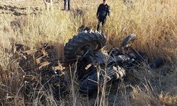 Gaziantep’te devrilen traktörün sürücüsü hayatını kaybetti
