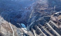 Göçük altında şantiye müdürünü kurtarma çalışmaları 4’üncü gününde devam ediyor