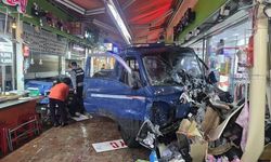 Güney Kore’de araç pazara daldı: 2 ölü, 18 yaralı