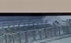 Hafif ticari araç sulama kanalına uçtu: O anlar kamerada