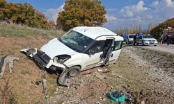 Hisarcık’ta takla atan aracın sürücüsü yaralandı