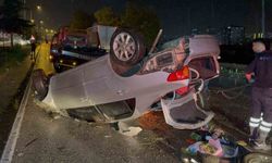 Hurdaya dönen araçtan yara almadan çıktılar