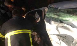 İki otomobil kafa kafaya çarpıştı: 7 yaralı