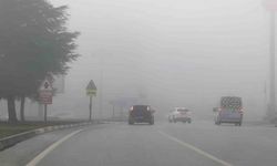 İnegöl’de etkili sis, görüş mesafesini 10 metreye düşürdü