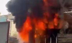 İnşaat alanındaki işçi konteyneri alev alev yandı