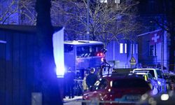 İsveç’te otobüsün durağa daldığı kazada 3 kişi öldü, 3 kişi yaralandı