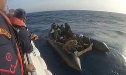 İzmir açıklarında 18 düzensiz göçmen yakalandı, 25 göçmen kurtarıldı