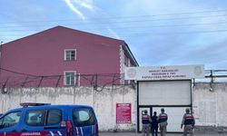 Jandarma ekipleri Erzurum’da kaçak şahsı yakaladı