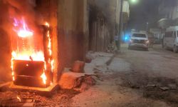 Kaçak hat çekilen panolar alev aldı